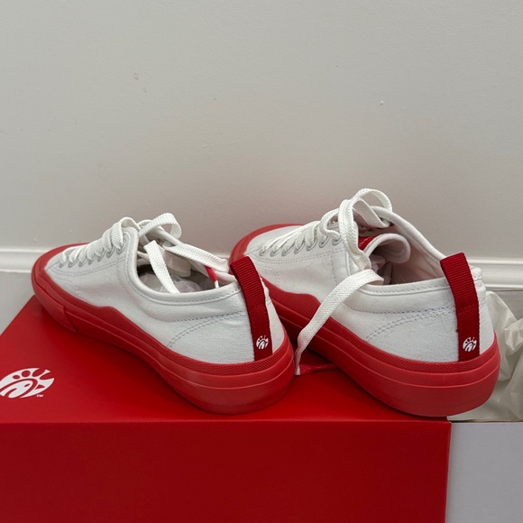 Chick-fil-A Branded Low-Top Canvas Sneakers - women’s size 7 - Picture 4 of 5